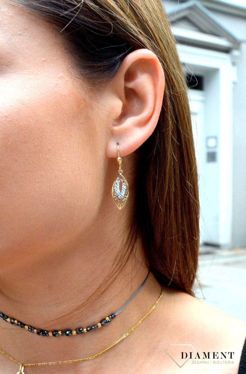 Kolczyki złote pr 333 długie ażurowe z białym złotem KL 5751 333. Od minimalistycznych zdobień po intensywne i nowoczesne formy. Olśniewające kolczyki wykonane z wysokiej jakości 8-karatowego żółtego złota i białego złota, pró.jpg